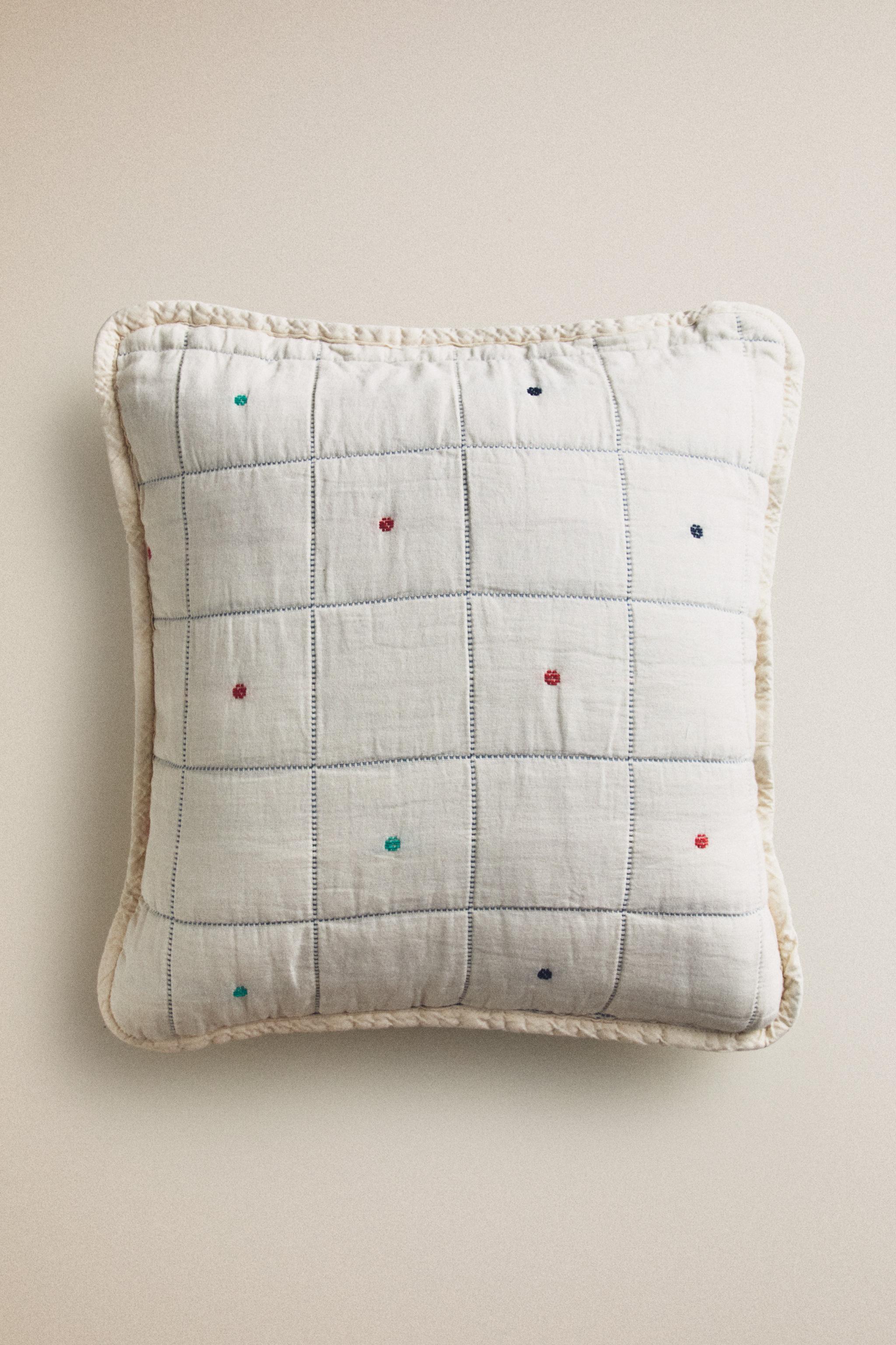 CHECK AND DOT THROW PILLOW COVER